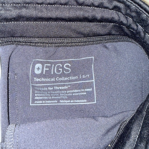 Figs Charcoal Scrub Set - Picture 5 of 8